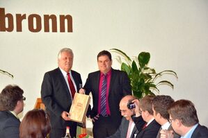 Jörg Lehnberger gratuliert Bürgermeister Peter Lerch zum 65. Geburtstag